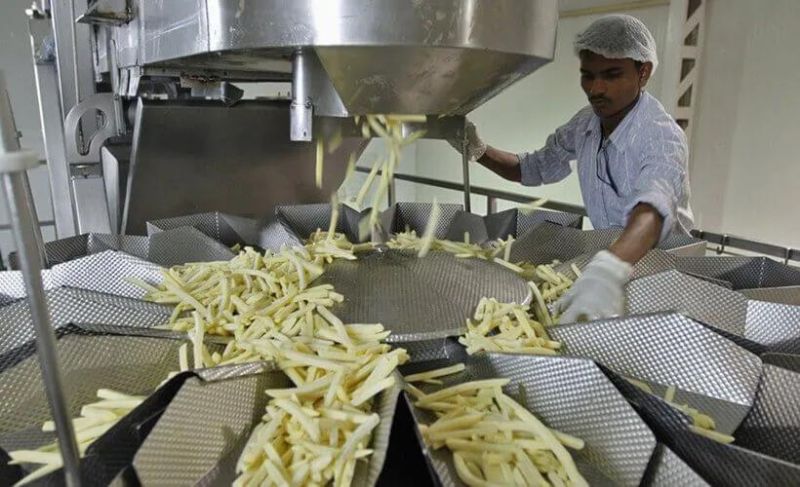 200kg/500kg/1000kg Fully Automatic Potato Chips Making Machine Frozen French Fries Production Line