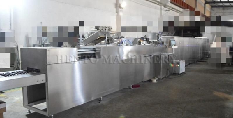 Industrial Large Scale Chocolate Maker Machine Price / Chocolate Moulding Machine / Chocolate Production Line