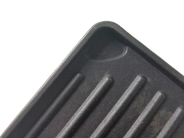 Griddle of Cast Iron with Black Enameled Coated