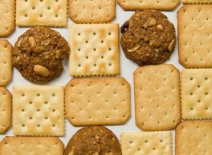 Best China Supplier Industrial Mechanical ISO9001 Certification Cream Filled Sandwich Biscuit