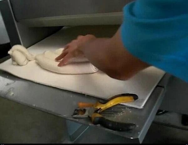 China High Quality Bakery Baguette French Long Bread Dough Moulder