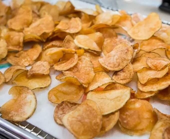 Conveyor Sweet Potato Crisp Fryer and Frying Machine