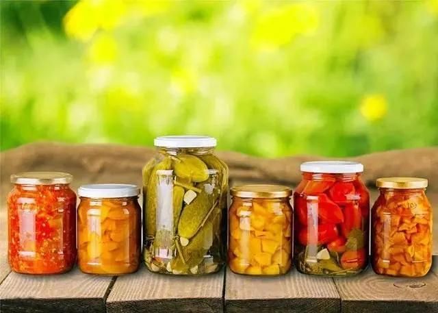 Food Machinery Pasteurization Machines for Jars Filled with Cucumbers