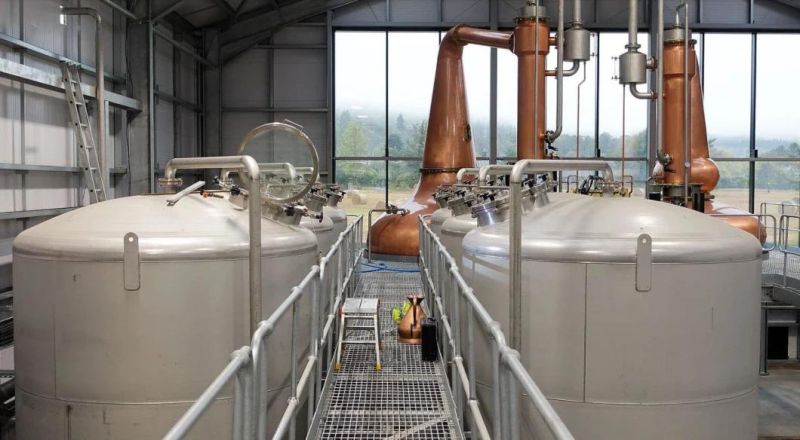 China Market Price for Copper Moonshine Vodka Brandy Whisky Distillation Equipment