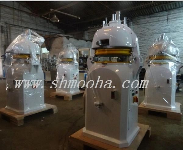 Semi Automatic Dough Divider & Rounder Bakery Machines Multi-Function Snacks Dough Ball Maker Bread Dough Rounder