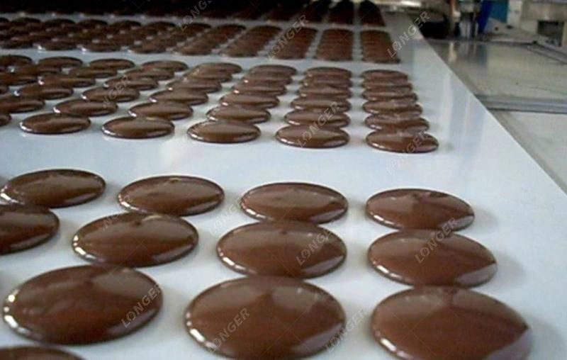 400mm Conveyor Belt Width Chocolate Drops Extruder Chocolate Chips Depositing Machine