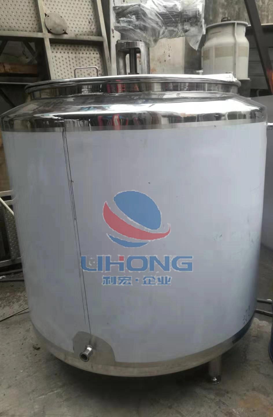 Stainless Steel Heating and Cooling Tank