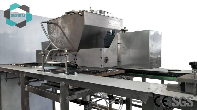 Well Selling Semi-Automatic Chocolate Moulding Line Qjj